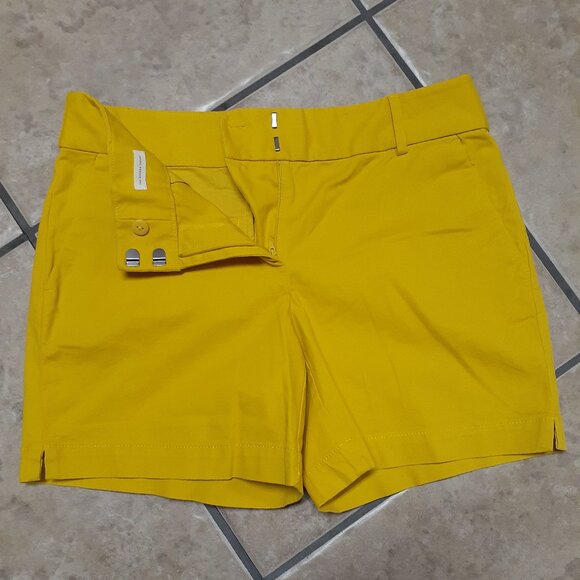 Women's Yellow Shorts Size 6 - Loft | The Riviera | Great Condition! - Picture 1 of 5